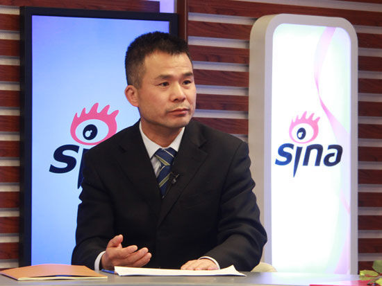 人大能源中心主任、人大抖音黑料
副院长郑新业